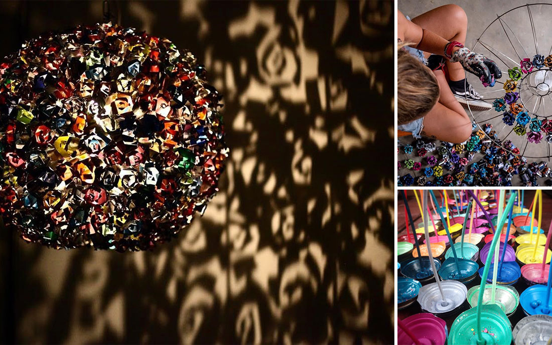 Lámpara de rosas Lámpara de techo creada con rosas metálicas recicladas de botes de aerosol